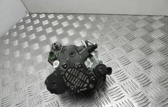 Toyota Auris E180 In-tank fuel pump 221000W020