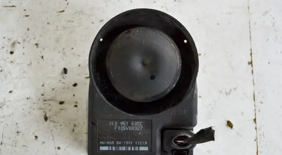 Audi A3 S3 8P Alarm system siren 1K0951605C