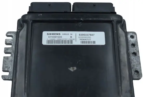 Renault Kangoo II Engine control unit/module 8200237507