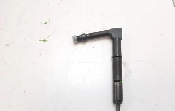 Nissan Navara D22 Fuel injector