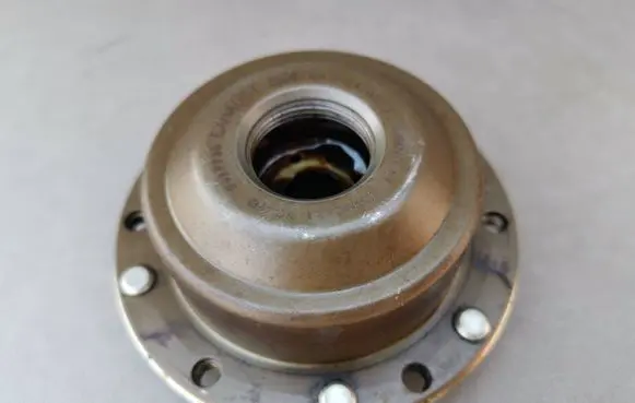 Volvo V70 Camshaft pulley/ VANOS 9497786 F347050 03090921