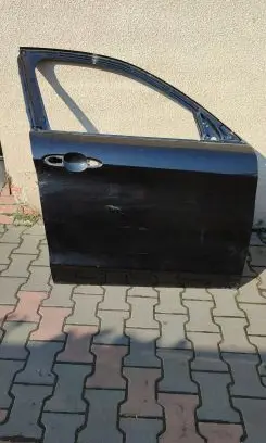 Alfa Romeo Stelvio Front door 23877