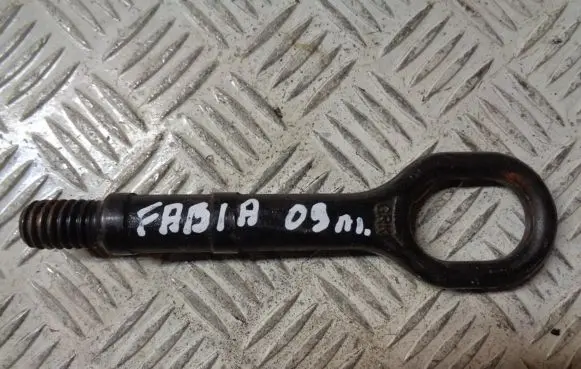 Skoda Fabia Mk2 (5J) Towing hook eye 1T0805615A