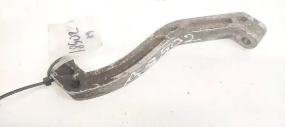Volkswagen PASSAT B6 Engine mounting bracket 1K0199359