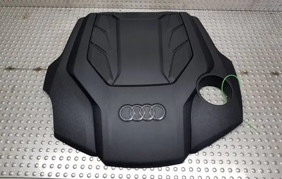Audi A6 S6 C8 4K Engine cover (trim) S26370307 06M103925AK