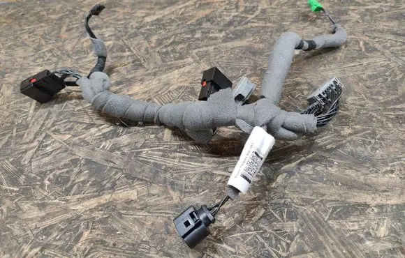 Land Rover Discovery 5 Tailgate/trunk wiring harness HY3214B562AA HY3214B562