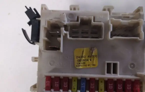Nissan Primera Comfort/convenience module 24350AV700