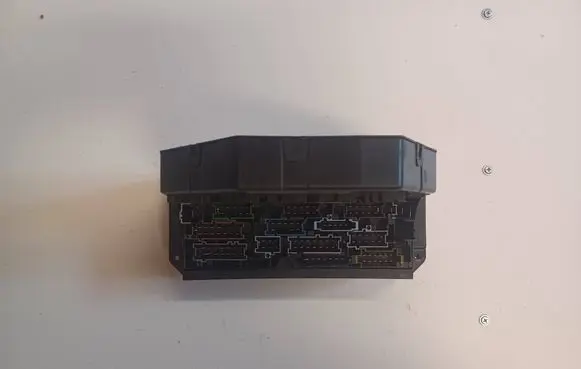 Mercedes-Benz E W212 SAM control unit A2129009025