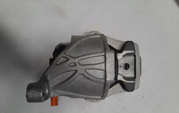 Audi A4 S4 B9 Engine mount bracket 8W0199371A