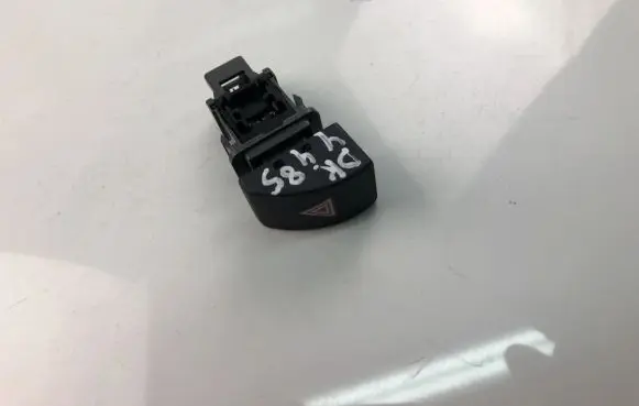 Toyota Aygo AB10 Hazard light switch 15B424
