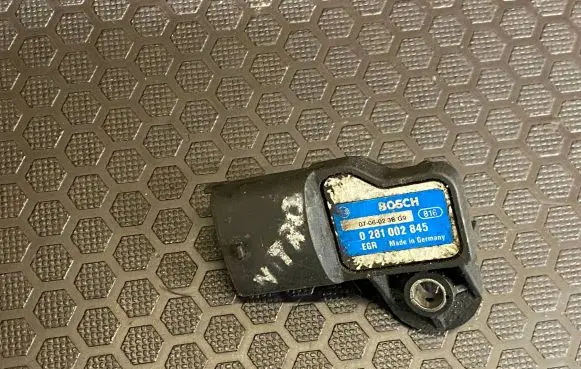 Dodge Nitro Air pressure sensor 0281002845 0706023BG9