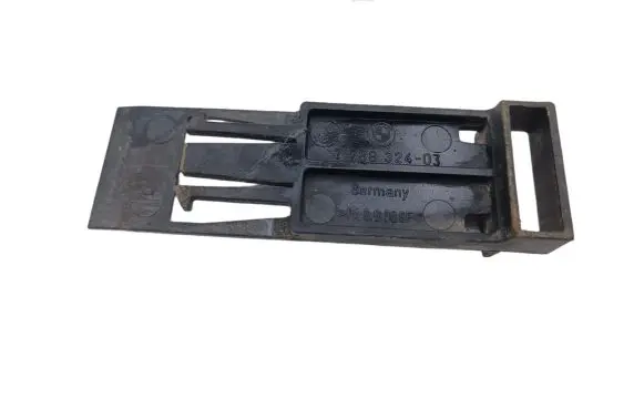 BMW 5 E60 E61 Radiator mount bracket 778832403