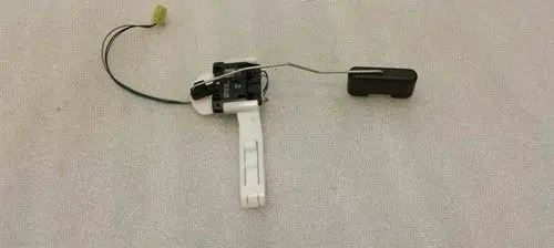 Audi A4 S4 B9 8W Fuel level sensor 8W0919673C