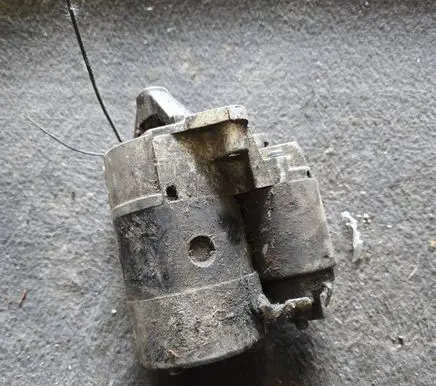 Renault Megane I Starter motor M002T13281 1LSUBSH