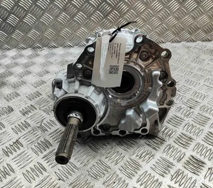 Gearbox transfer box case