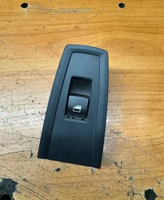 BMW 6 F06 Gran coupe Electric window control switch 9241949 L2F8239 105061525C