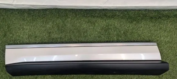 Ford Edge II Front door trim (molding) GT4BR20307