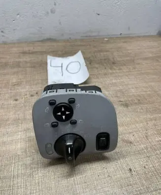 Mercedes-Benz C W203 Light switch A2035450404 04058506 2440657470