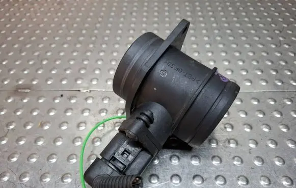 Volkswagen Polo IV 9N3 Mass air flow meter S27705723 028002531 038906461B