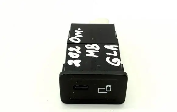 Mercedes-Benz GLA H247 AUX in-socket connector A2478203802