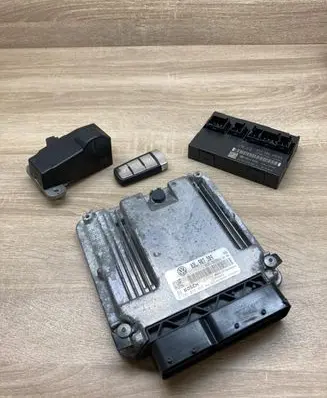 Engine ECU kit and lock set