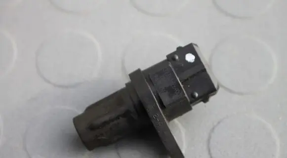 KIA Rio Camshaft position sensor 3935036900