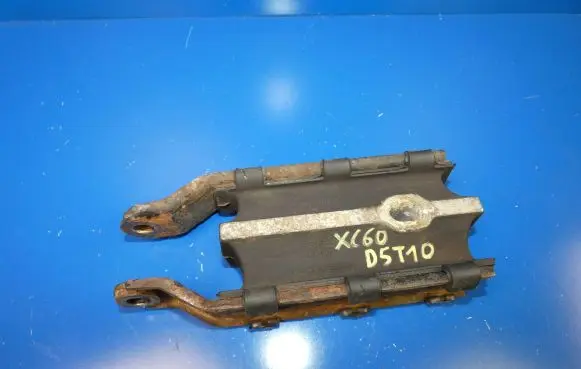 Volvo XC60 Engine mount bracket 31262935