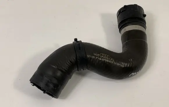 Audi A4 S4 B8 8K Engine coolant pipe/hose