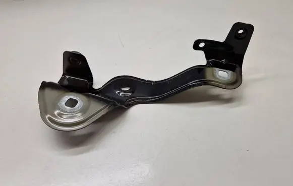 BMW i4 Fender mounting bracket 7486806