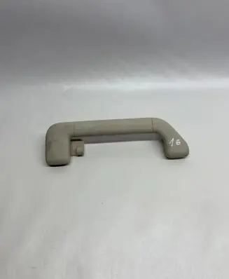Volkswagen Touareg II Rear interior roof grab handle 7P0857644B 7P0857644