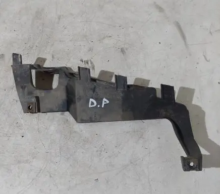 BMW 5 E39 Headlight/headlamp mounting bracket 15372400