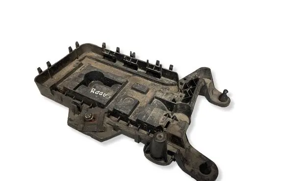 Volkswagen Caddy Battery box tray 1K0915333B