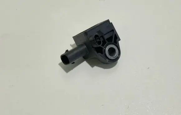 Chrysler Pacifica Airbag deployment crash/impact sensor 68245080AA