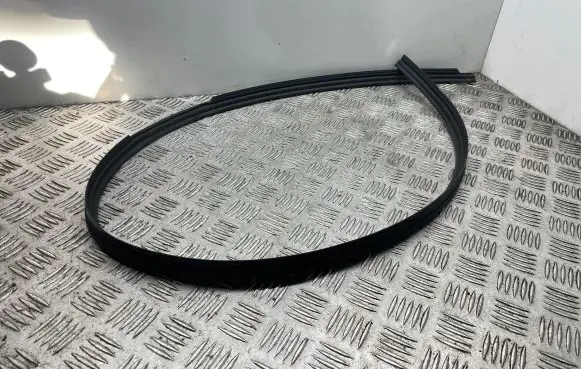 Audi A7 S7 4G Front door rubber seal 4G8854544A
