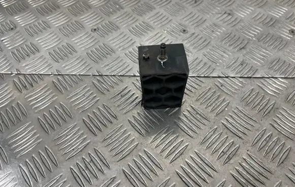 Alfa Romeo Stelvio Jacking socket point 50552784
