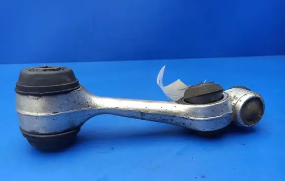 Mercedes-Benz S W126 Front lower control arm/wishbone