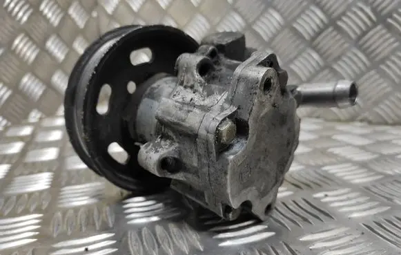 Volkswagen Golf IV Power steering pump