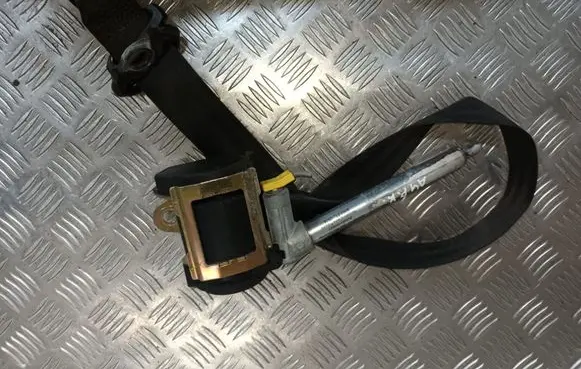 Audi A4 S4 B5 8D Front seatbelt 056040200