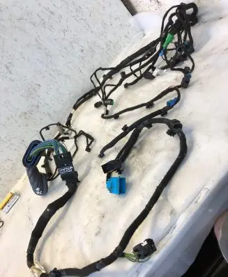 Opel Grandland X Tailgate/trunk wiring harness 9827556080