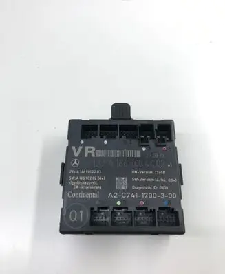 Mercedes-Benz A W176 Door control unit/module A1669004402