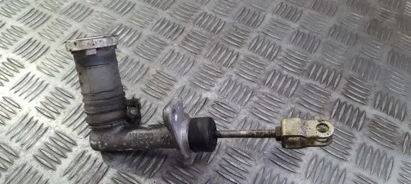 Mitsubishi Carisma Clutch master cylinder
