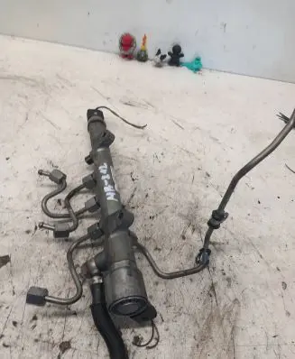 Mercedes-Benz E W212 Fuel main line pipe A6510700495 R9144Z240A RD0004