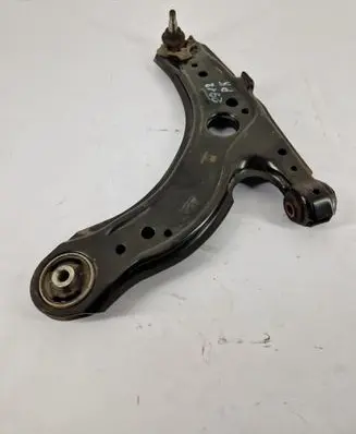 Seat Leon (1M) Front lower control arm/wishbone 