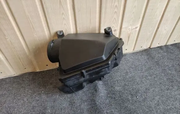 BMW X5 G05 Air filter box 8091492