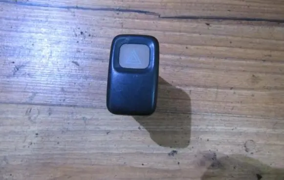 Fiat Marea Hazard light switch