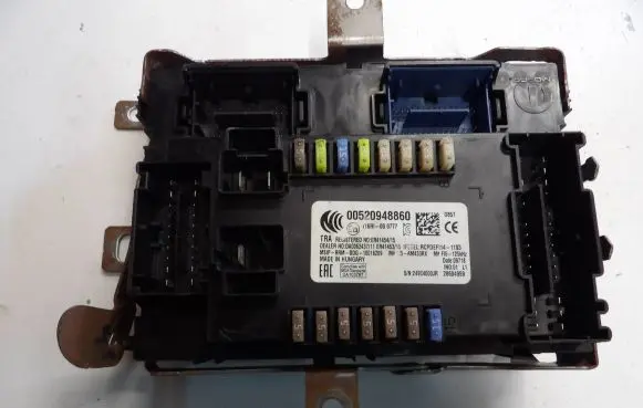 Fiat Tipo Fuse module 00520948860 116RI000777 ER4145415
