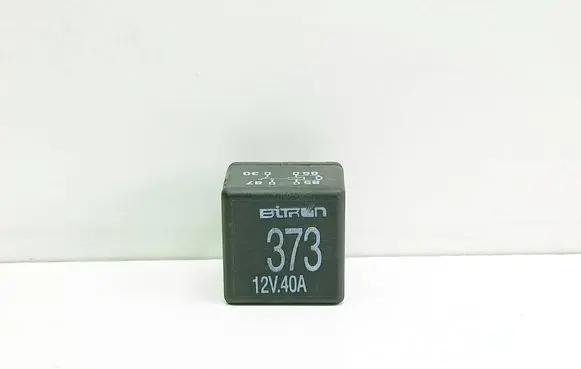 Audi A6 S6 C5 4B Other relay 8D0951253A