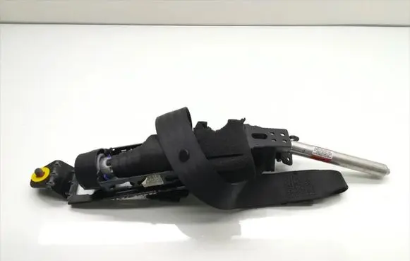 Volvo C30 Front seatbelt 6061062R0D