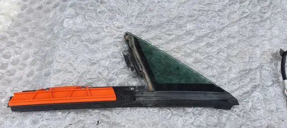 Tesla Model S Sliding door window/glass 600664400J