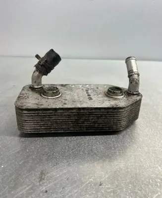 Engine oil radiator